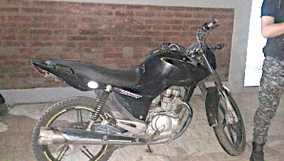 Moto recuperada en controles de tr&aacute;nsito en Charata.
