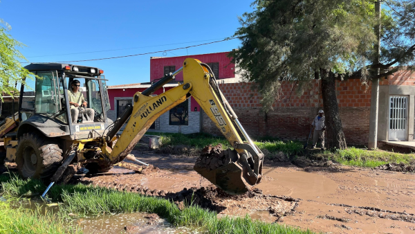 Obras en barrios de Charata luego de las lluvias de diciembre.