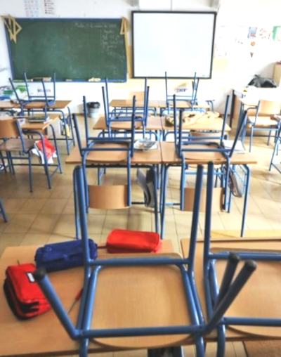 Aulas vac&iacute;as, esperando el inicio de las clases en este a&ntilde;o 2025