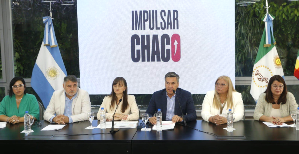 Acto de lanzamiento del Programa Impulsar Chaco, presidido por el gobernador del Chaco, Leandro Zdero, junto a la vicegobernadora Silvana Schneider.