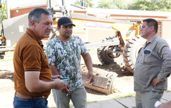 Rub&eacute;n Rach quiere terminar las obras pendientes de la gesti&oacute;n anterior primero, y anunci&oacute; la compra de camiones y herramientas en breve.