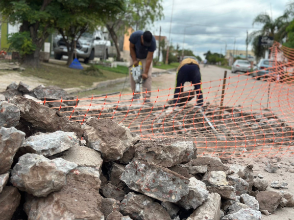 Arreglo de calles en la ciudad de Charata.
