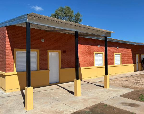 Entrega de viviendas en Misi&oacute;n Nueva Pompeya, Chaco.