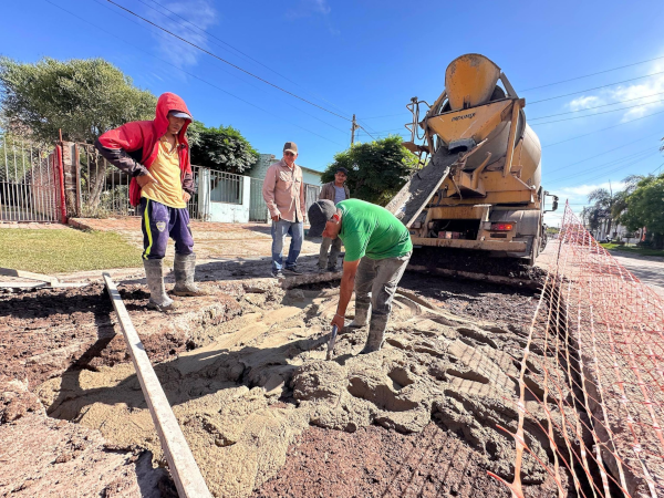 Trabajos de Bacheo en la ciudad de Charata.