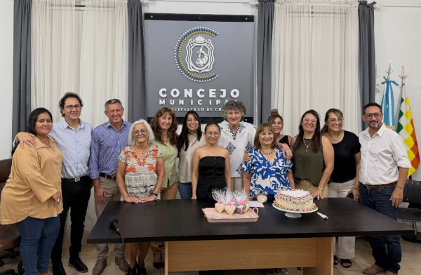 Mujeres profesionales de la pediatr&iacute;a homenajeadas en Charata.