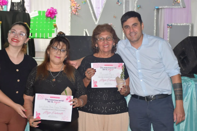 Reconocimiento a la mujer destacada del a&ntilde;o en General Pinedo, Chaco.