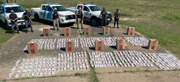 Operativo contra el contrabando de cigarrillos.