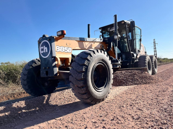 Obras en las calles de la ciudad de Charata.