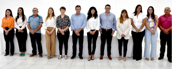 El intendente Rub&eacute;n Rach presentando su gabinete para el Ejecutivo de la Municipalidad de Charata.