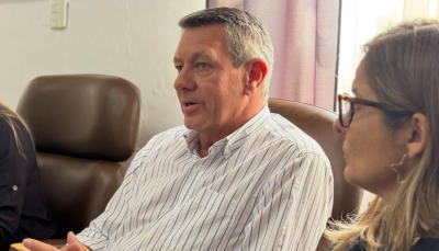 Rebén Rach defendiendo el proyecto de Presupuesto 2026 en el Concejo Deliberante de Charata.